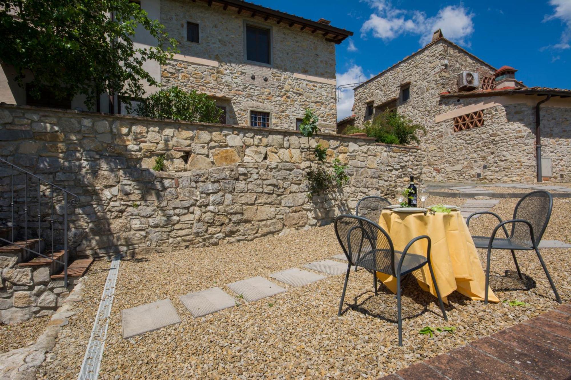 Апарт отель Borgo Bottaia Грассина Экстерьер фото